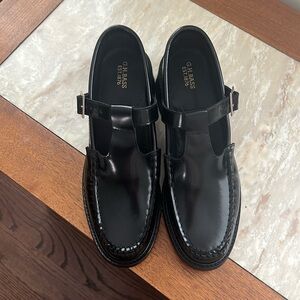 Brand New -never worn Genuine WOMENS MARY JANE HEEL LOAFER in Black Size 9